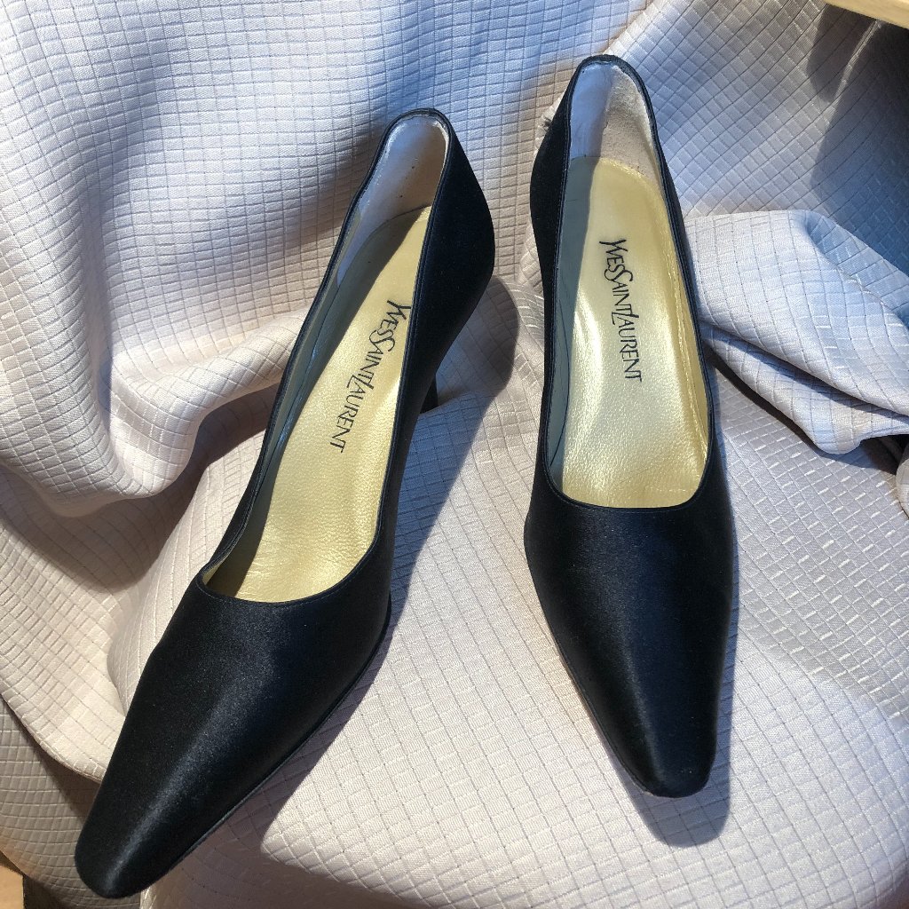Yves Saint Laurent Black Silk Fabric Pumps, 7n